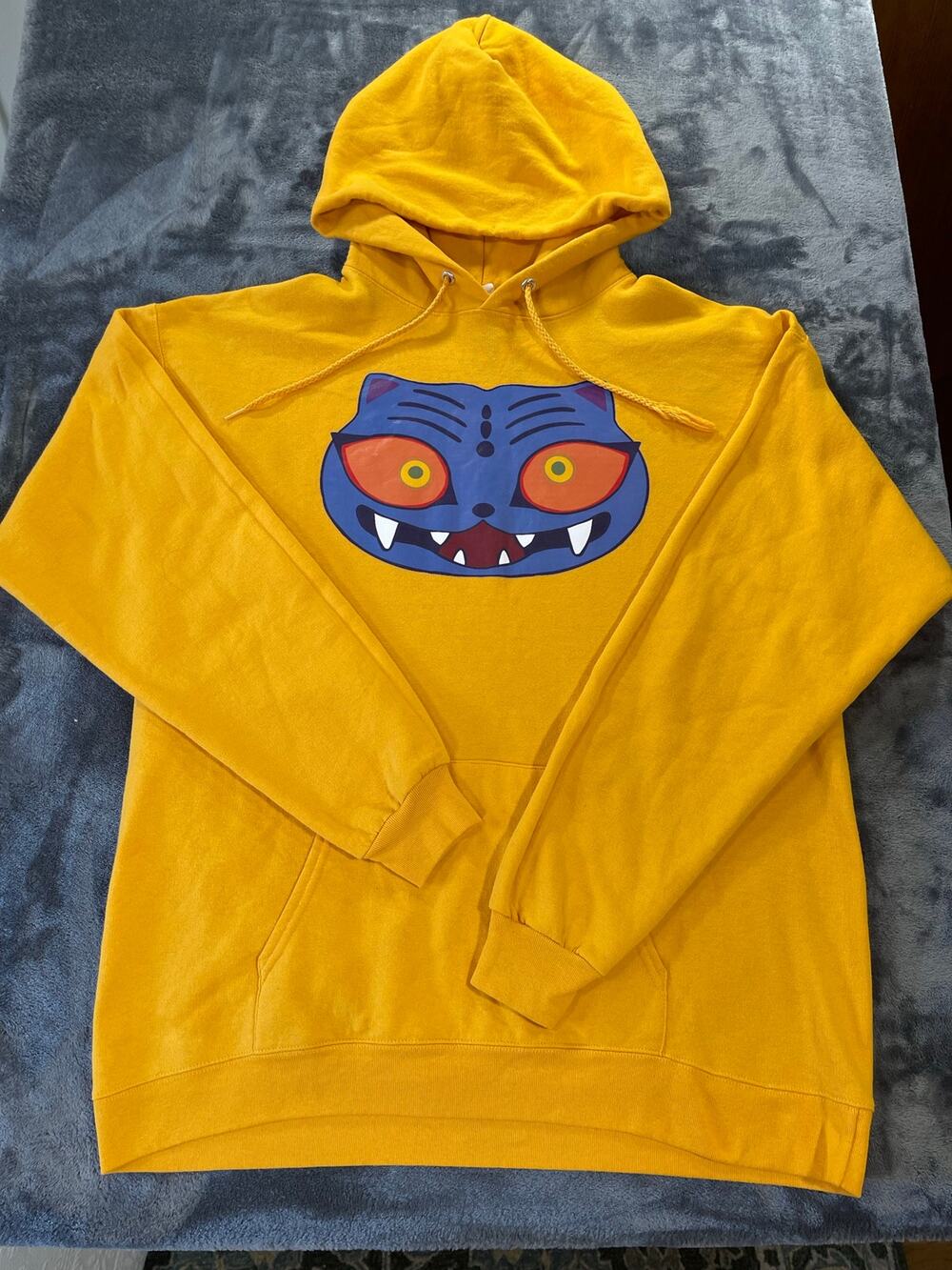 Zoey Derpy Tiger Pullover Hoodie Large KPop Demon Hunters Fan Merch Yellow